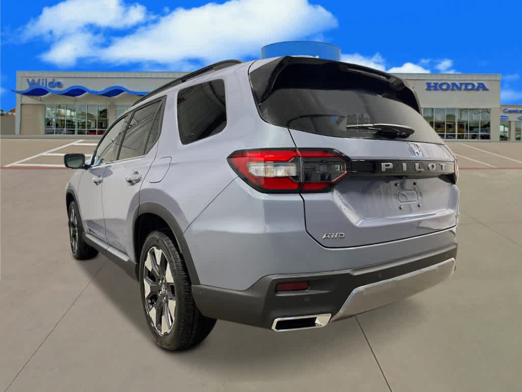 New 2026 Honda Pilot Touring image 3