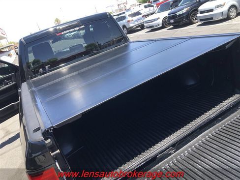 Used 2014 RAM 1500 Express RWD image 16