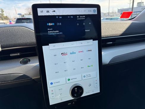 Used 2023 Ford Mustang Mach-E Select image 18