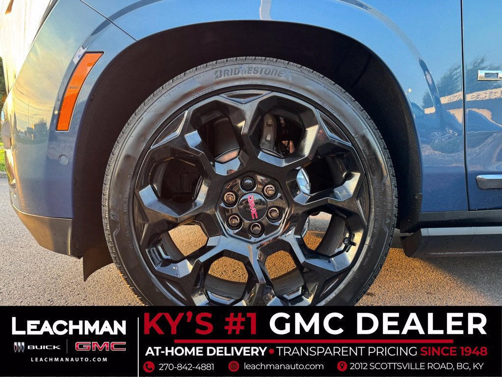 New 2026 GMC Yukon Denali Ultimate w/ LPO, Floor Liner Package AWD/4WD image 7