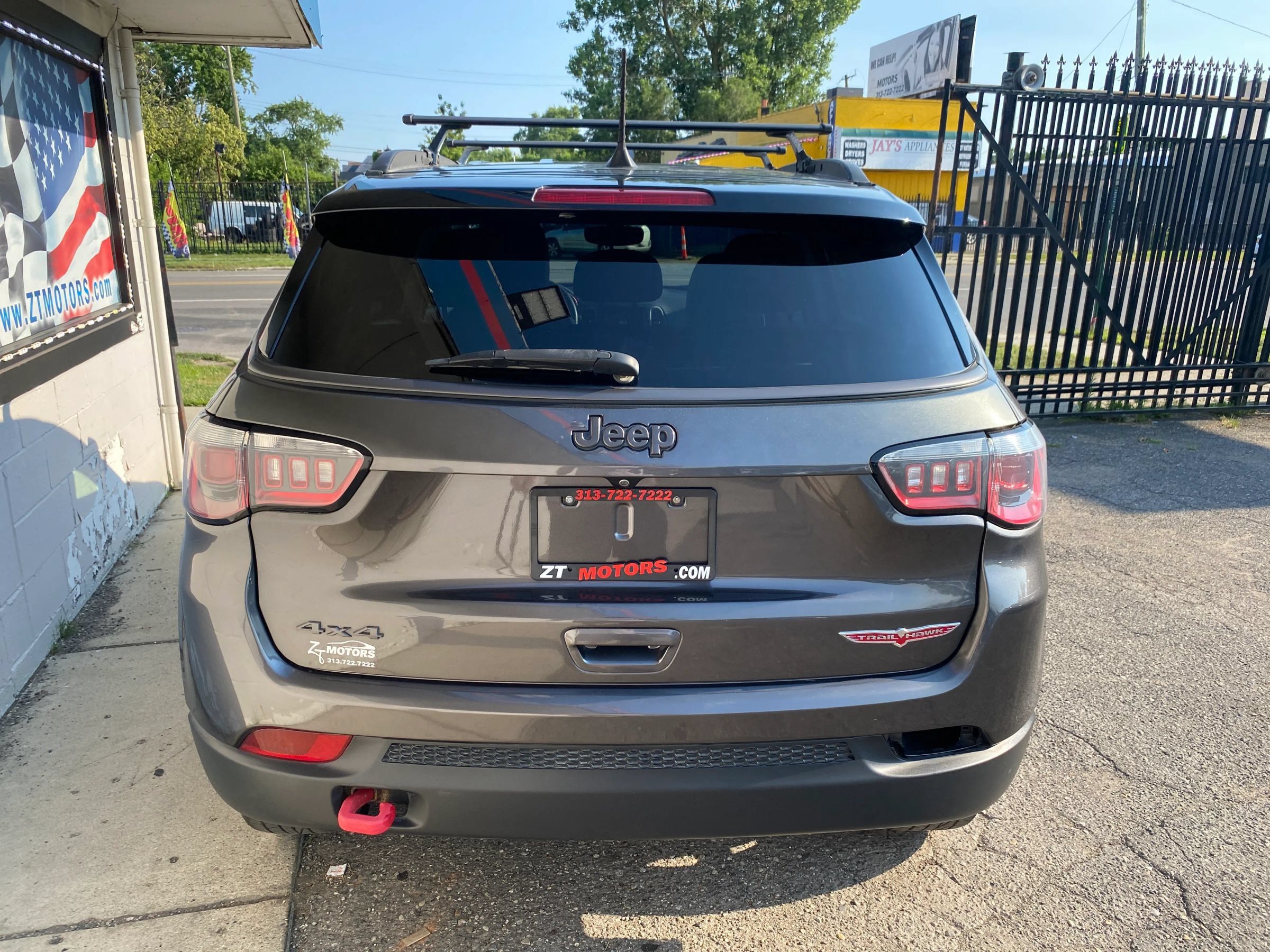 Used 2018 Jeep Compass Trailhawk w/ Cold Weather Group AWD/4WD image 7