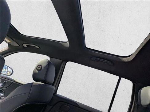 Certified 2026 Mercedes-Benz GLB 250 4MATIC image 17