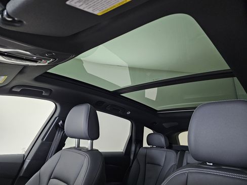 Used 2025 Audi Q7 3.0T Premium Plus image 12