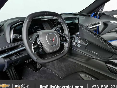 Used 2025 Chevrolet Corvette Stingray Preferred Cpe w/ 2LT RWD image 4