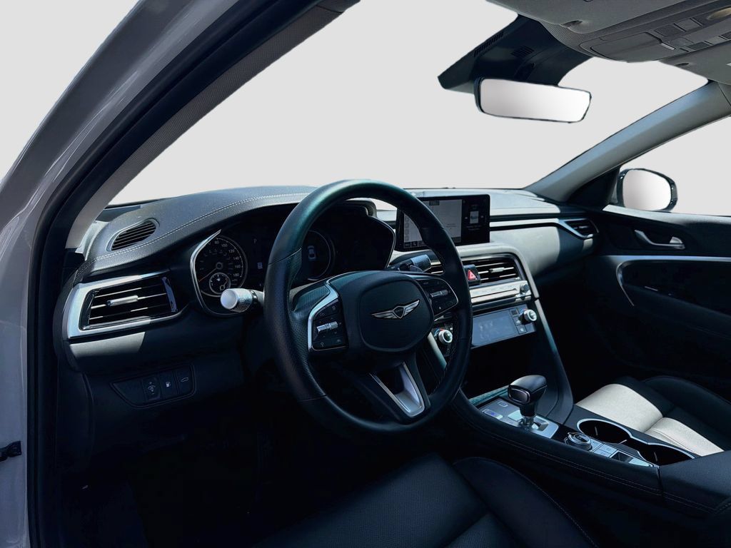 Used 2026 Genesis G70 2.5T RWD image 9