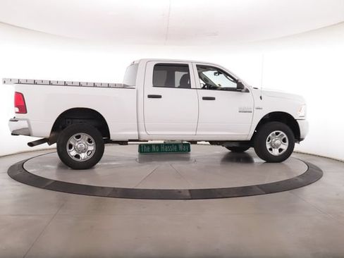 Used 2018 RAM 2500 Tradesman w/ Chrome Appearance Group AWD/4WD image 6
