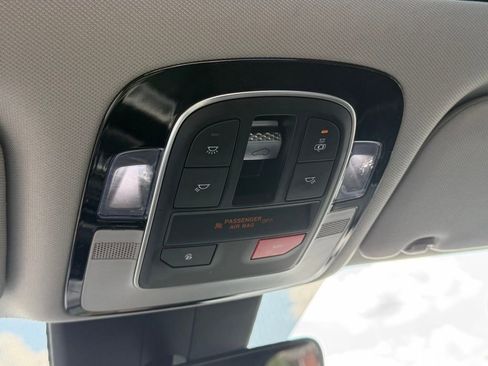 Used 2023 Hyundai Santa Fe SEL w/ Premium Package image 26