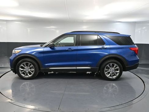 Used 2022 Ford Explorer XLT w/ Equipment Group 202A image 11