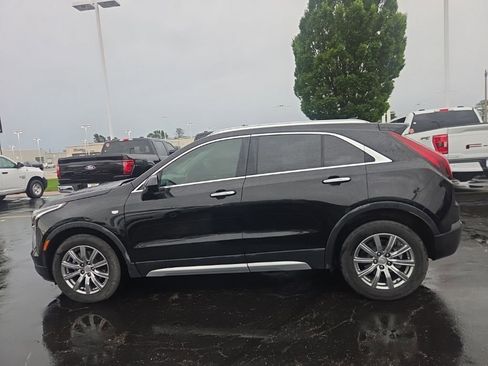 Used 2020 Cadillac XT4 Premium Luxury w/ Driver Awareness Package AWD/4WD image 3