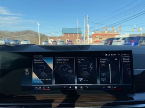 New 2026 BMW X5 xDrive50e w/ Premium Package image 19