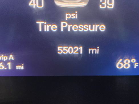 Used 2019 Chrysler Pacifica Limited w/ Advanced Safetytec Group FWD image 2