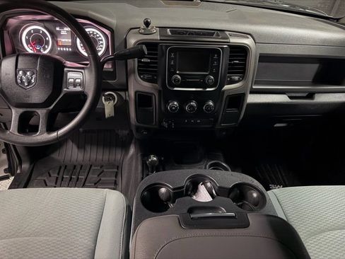 Used 2018 RAM 2500 Tradesman w/ Chrome Appearance Group AWD/4WD image 10