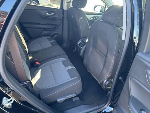 Used 2025 Chevrolet Blazer LT w/ Convenience Package AWD/4WD image 32