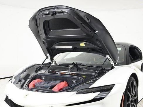 Used 2024 Ferrari SF90 Spider image 36