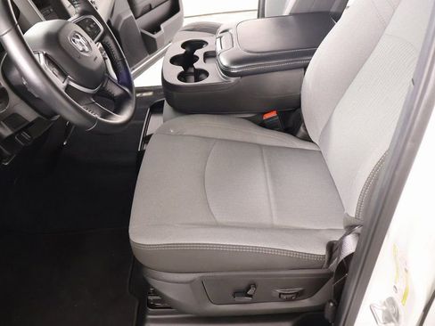 Used 2024 RAM 2500 Big Horn w/ Bed Utility Group image 10