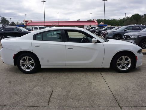 Used 2022 Dodge Charger SXT w/ Leather Interior Group image 24