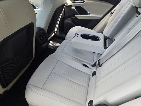 Used 2025 Audi Q5 Premium Plus w/ Premium Plus AWD/4WD image 39
