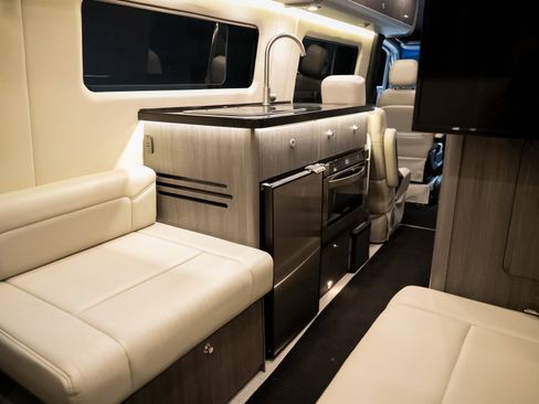 Used 2021 Mercedes-Benz Sprinter 3500 image 80