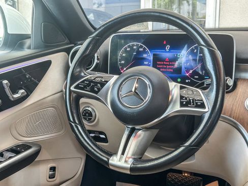 Used 2023 Mercedes-Benz C 300 Sedan image 15