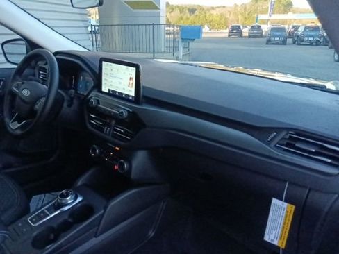 New 2026 Ford Escape Active w/ Cold Weather Package FWD image 31