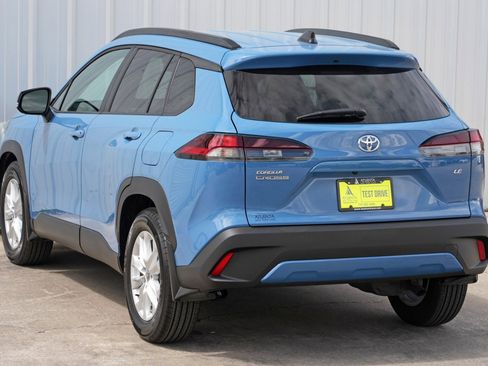 Used 2026 Toyota Corolla Cross LE image 45