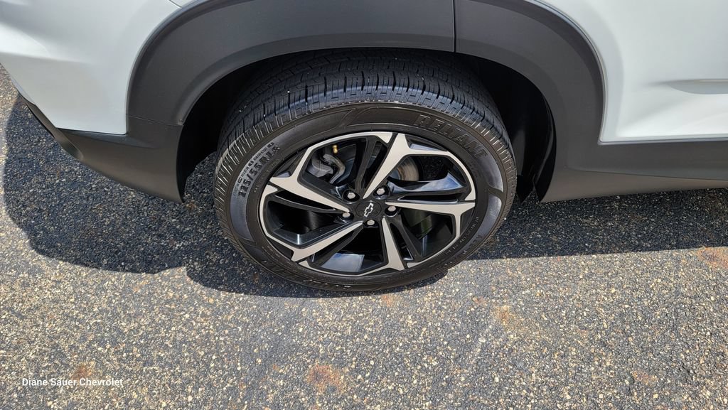 Used 2021 Chevrolet TrailBlazer RS w/ Convenience Package FWD image 13