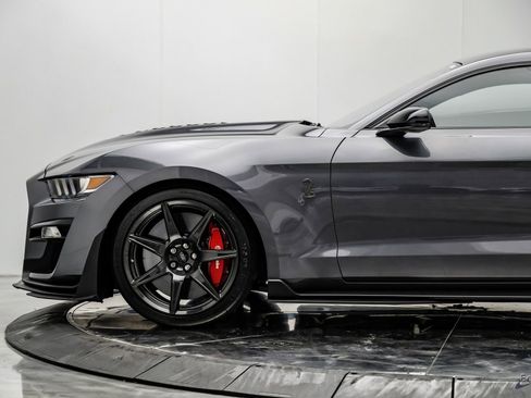 Used 2021 Ford Mustang Shelby GT500 w/ Carbon Fiber Track Pack image 8