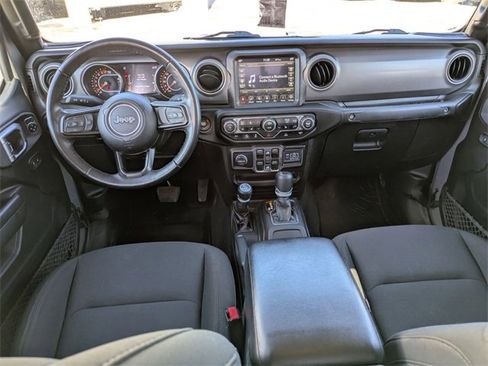 Used 2022 Jeep Gladiator Willys image 17