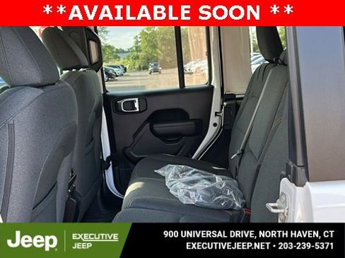Used 2024 Jeep Wrangler Unlimited image 24