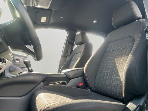 Used 2025 Honda HR-V Sport image 23