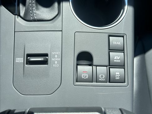 Used 2026 Toyota Highlander XLE AWD/4WD image 33