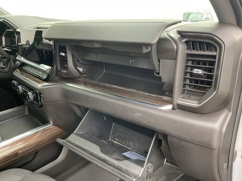 Used 2024 Chevrolet Silverado 2500 LT image 24