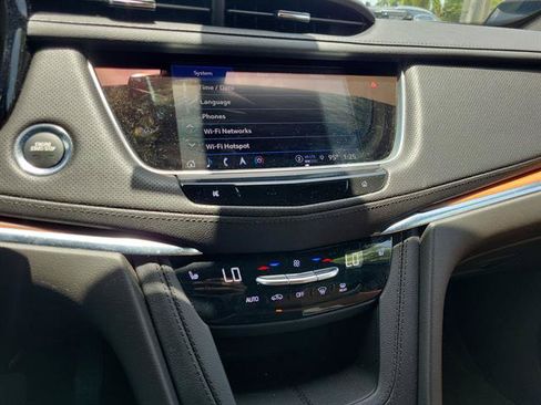 Certified 2023 Cadillac XT5 Premium Luxury FWD image 64