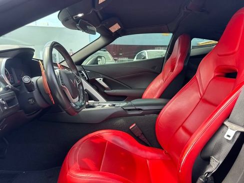 Used 2019 Chevrolet Corvette Stingray Coupe w/ 1LT RWD image 12