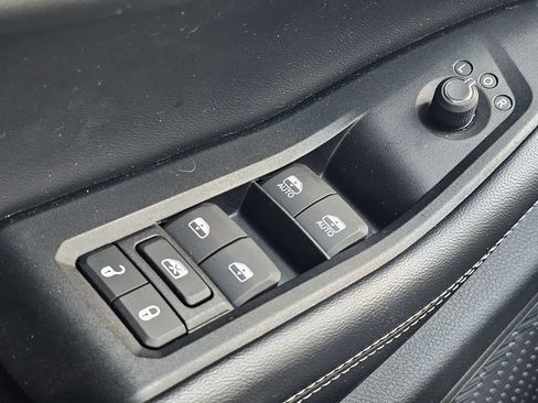 Used 2023 Jeep Grand Cherokee L Laredo AWD/4WD image 23
