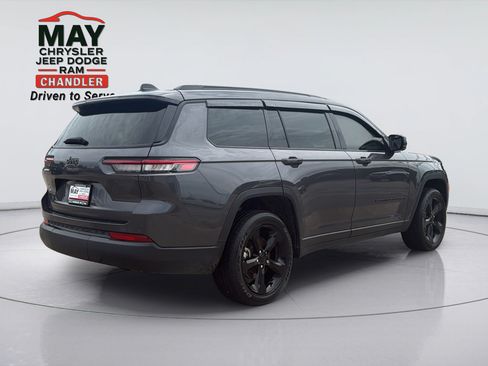 Used 2024 Jeep Grand Cherokee L Altitude AWD/4WD image 7