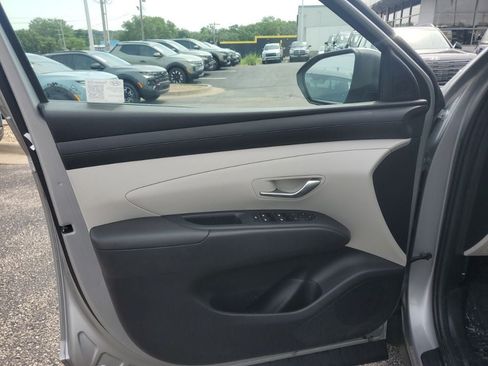 Used 2025 Hyundai Tucson SEL AWD/4WD image 18
