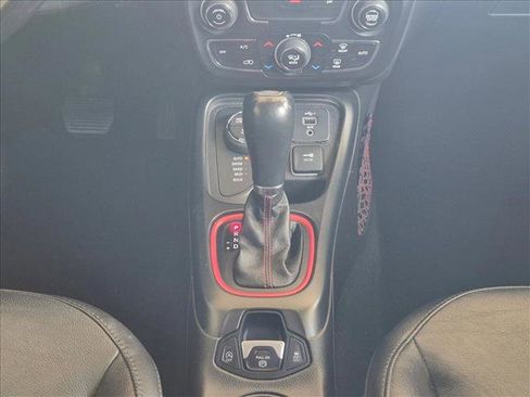 Used 2020 Jeep Compass Trailhawk AWD/4WD image 12