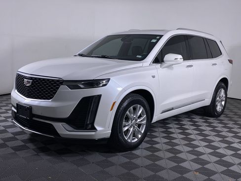 Used 2023 Cadillac XT6 Luxury FWD image 18