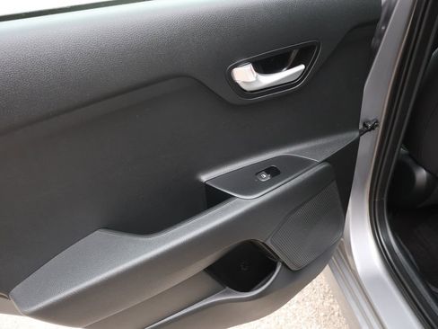 Used 2023 Kia Rio S image 8