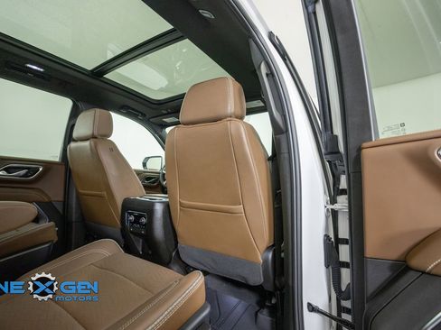 Used 2023 Chevrolet Tahoe High Country AWD/4WD image 37