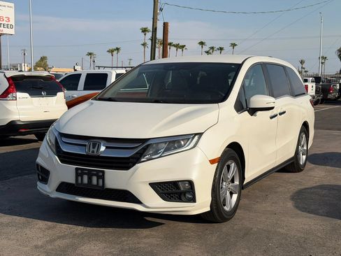 Used 2018 Honda Odyssey EX image 1