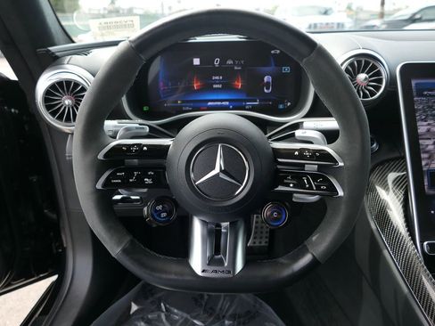 Used 2023 Mercedes-Benz SL 63 AMG 4MATIC w/ Driver Assistance Package image 21