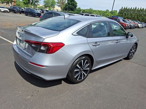 Used 2024 Honda Civic EX image 6