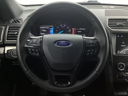 Used 2018 Ford Explorer XLT w/ Equipment Group 201A image 32