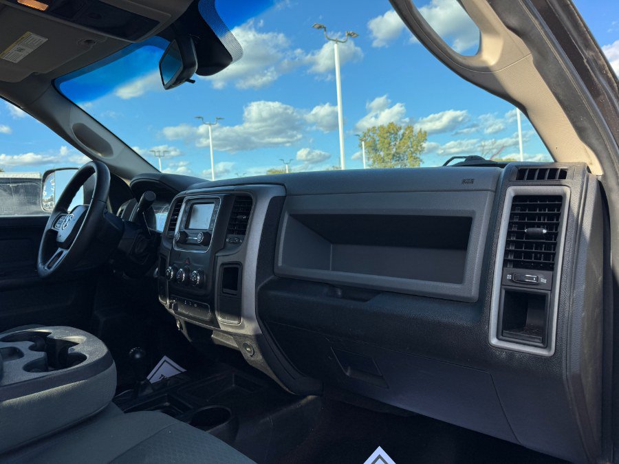 Used 2015 RAM 3500 Tradesman w/ Chrome Appearance Group AWD/4WD image 19
