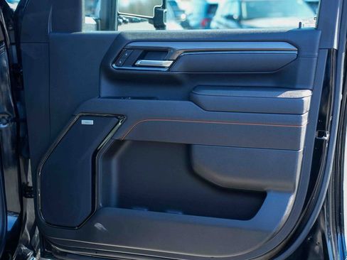 Used 2025 GMC Sierra 2500 AT4 w/ AT4 Premium Plus Package AWD/4WD image 16