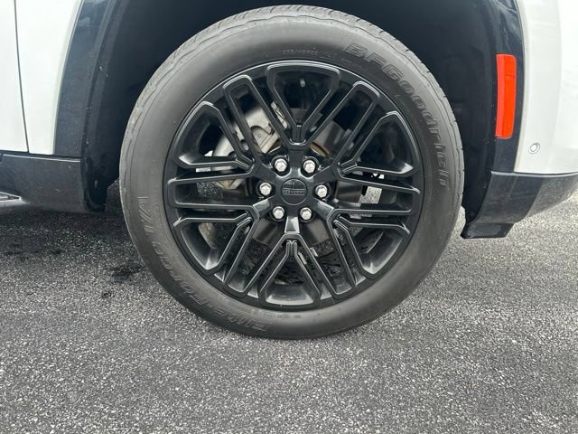 Used 2023 Dodge Charger SXT w/ Blacktop Package AWD/4WD image 34