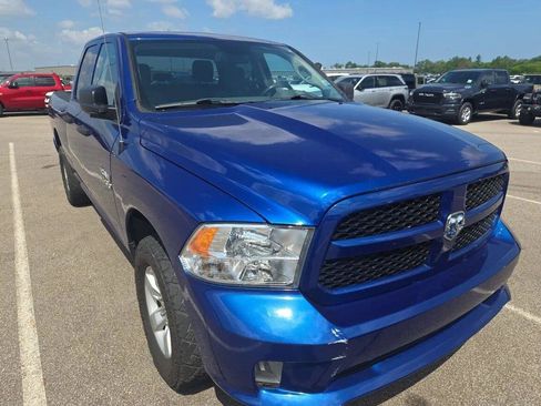 Used 2018 RAM 1500 Express AWD/4WD image 2