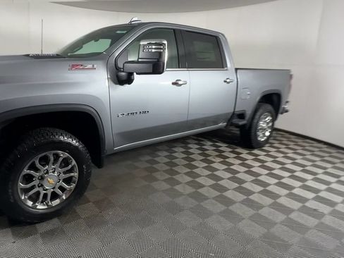 New 2026 Chevrolet Silverado 2500 LTZ w/ LTZ Convenience Package AWD/4WD image 5
